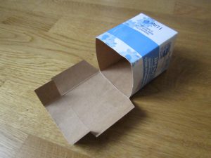 DIY Recycling: Kleinkram-Box - Schritt 2