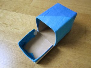 DIY Recycling: Kleinkram-Box - Schritt 4